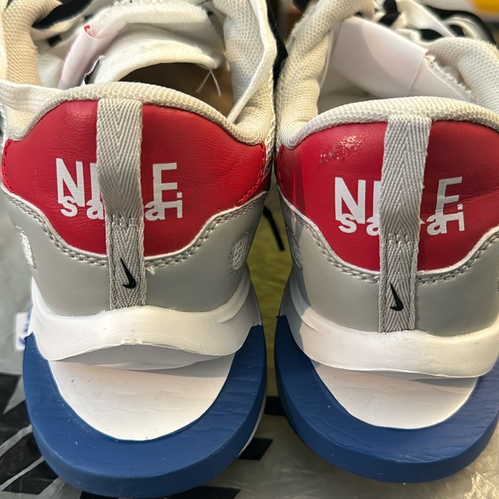 Nike Men’s Vapor Waffle Sacai , Leather Suede Size 10